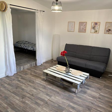 Apartament T2 A Convenance Baie-Mahault Zewnętrze zdjęcie
