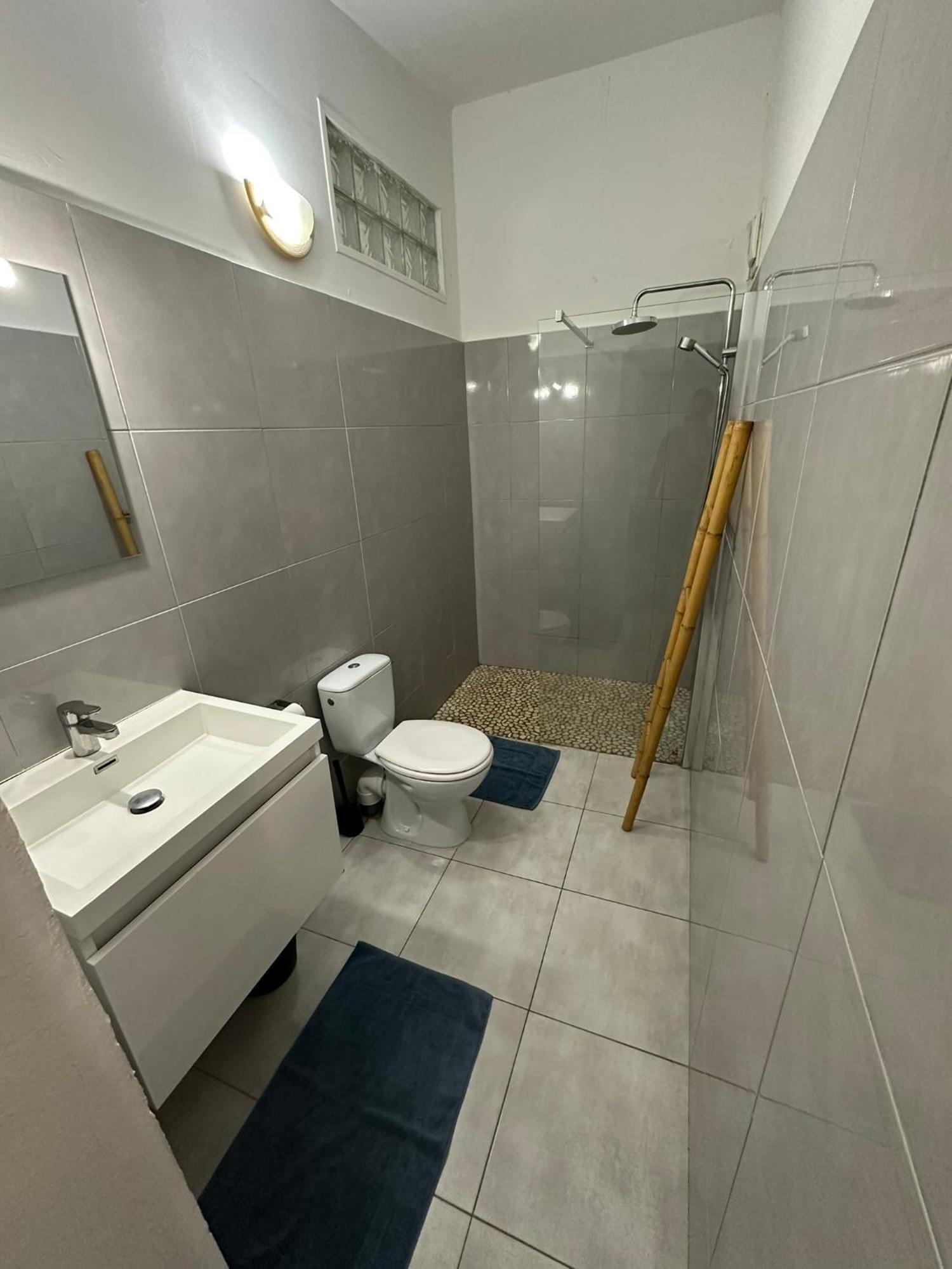 Apartament T2 A Convenance Baie-Mahault Zewnętrze zdjęcie